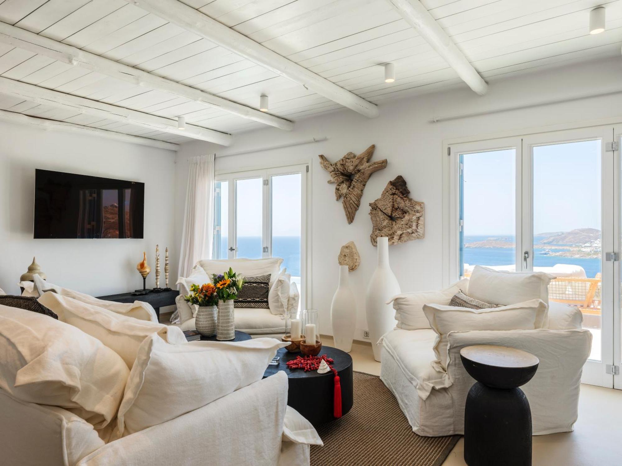 V&V Guest House - Luxury Suites Ornos  Exterior photo
